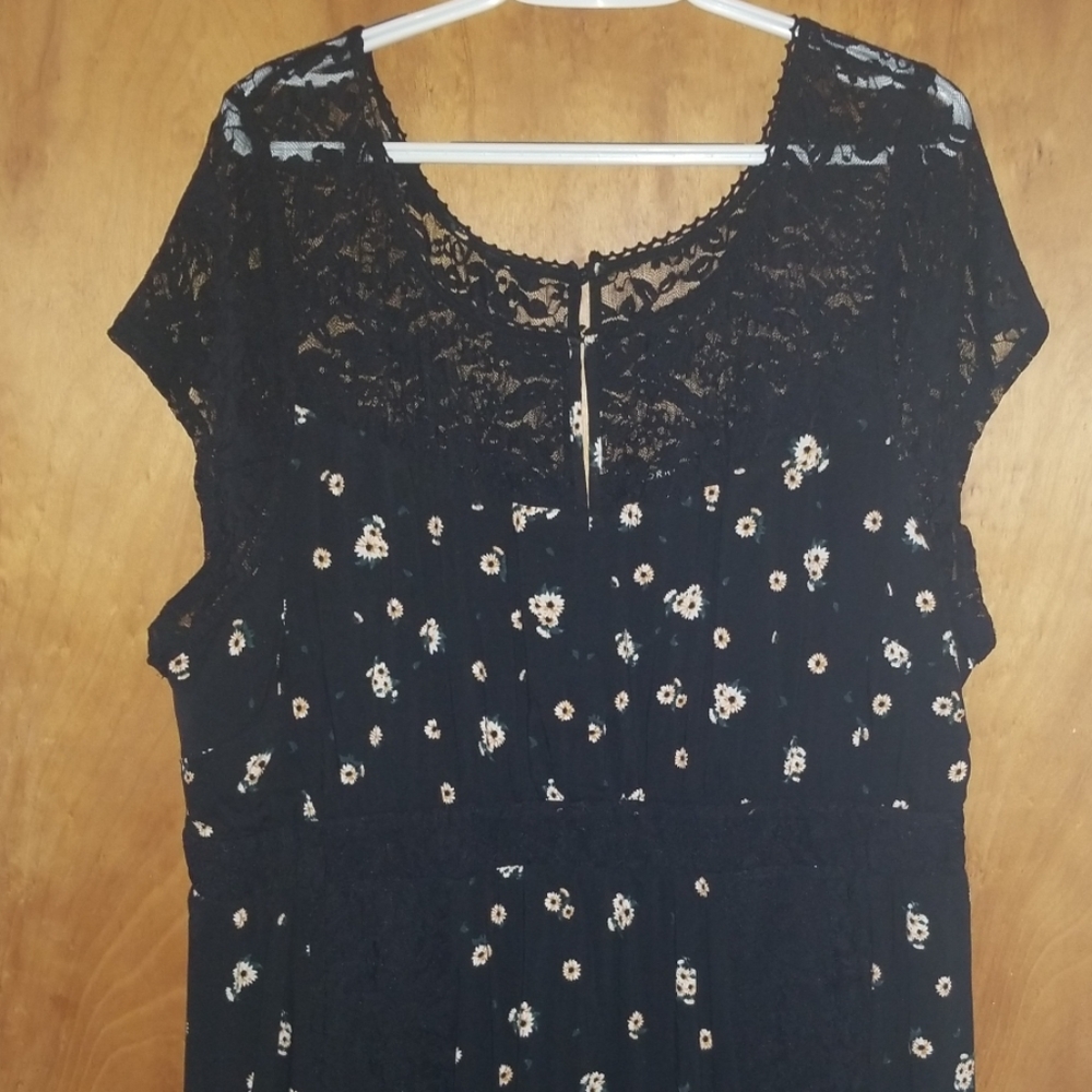 TORRID Floral and Lace Maxi Dress